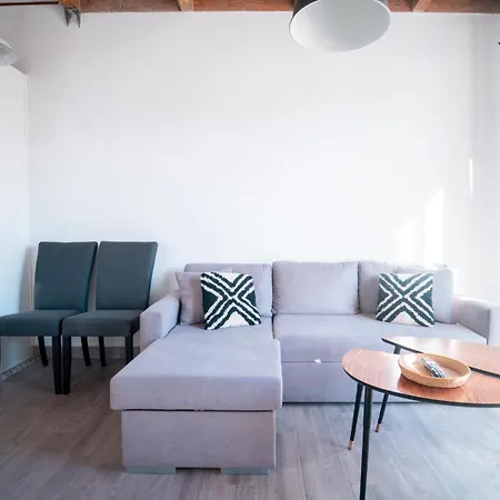 H&H Suite Atico San Diego-3